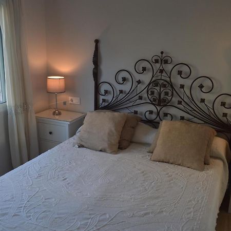 Seafront Recently Renovated Apartments بينالماذينا المظهر الخارجي الصورة