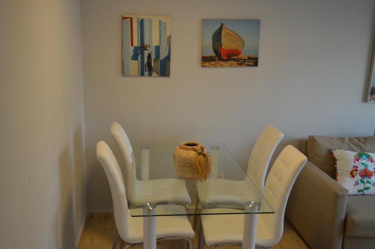 Seafront Recently Renovated Apartments بينالماذينا المظهر الخارجي الصورة